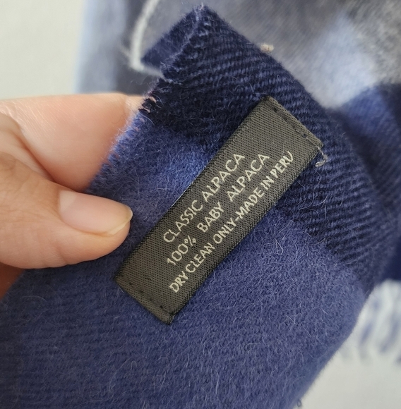 Classic Alpaca 100% Baby Alpaca Woven Buffalo Plaid Scarf Blue Winter Warm - Picture 8 of 8